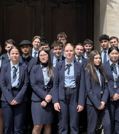 Les élèves en Bac Pro Cuisine et en Bac Pro CSR de FERRANDI Paris, campus de Saint-Gratien, à l’Opéra Garnier 